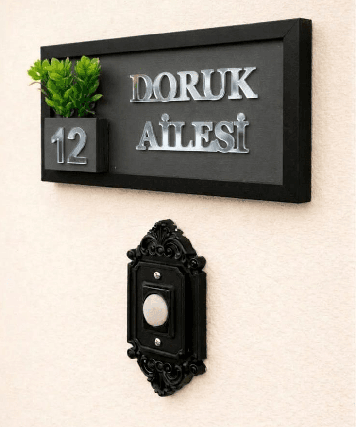 Çiçekli Ahşap İsimlik - Kırmızı Gül